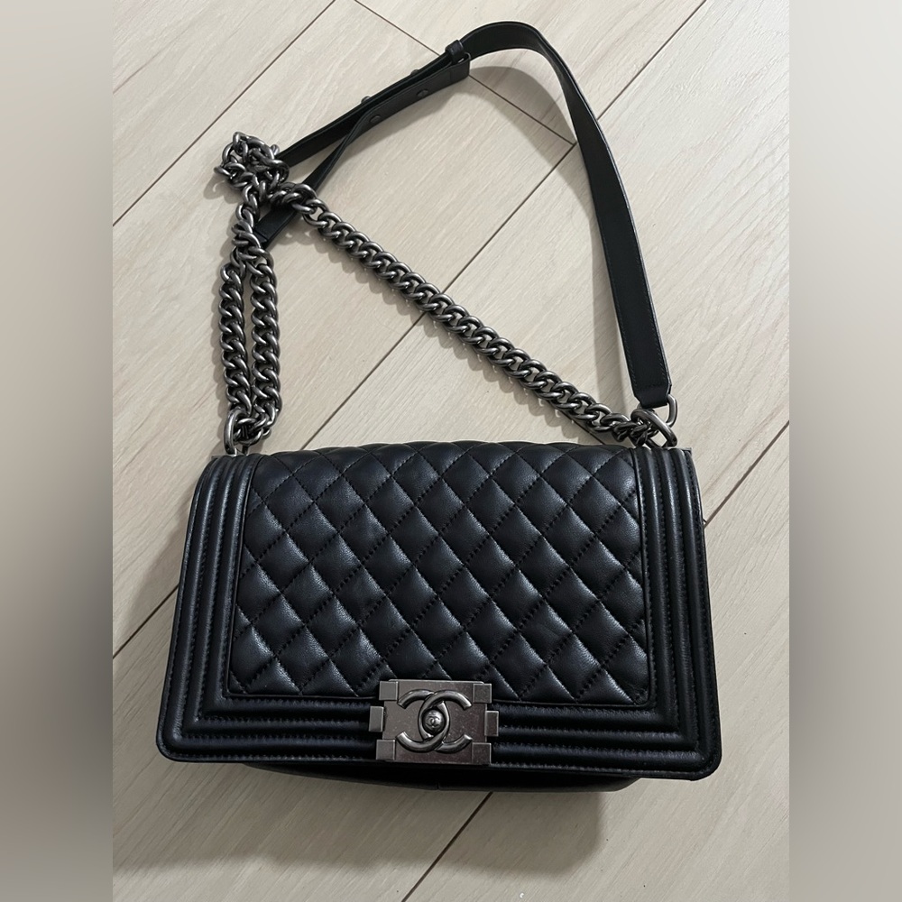 Chanel old medium classic black boy bag